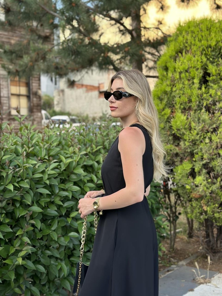 Tulum | cksisters 22Ss-Cr-Jumpsuit Mit Weitem Bein Und Gurtel Schwarz